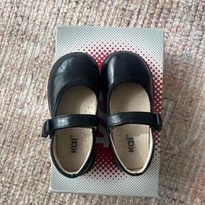 See Kai Run Margaret Black Patent Maryjane shoe (8.5). Good used condition.